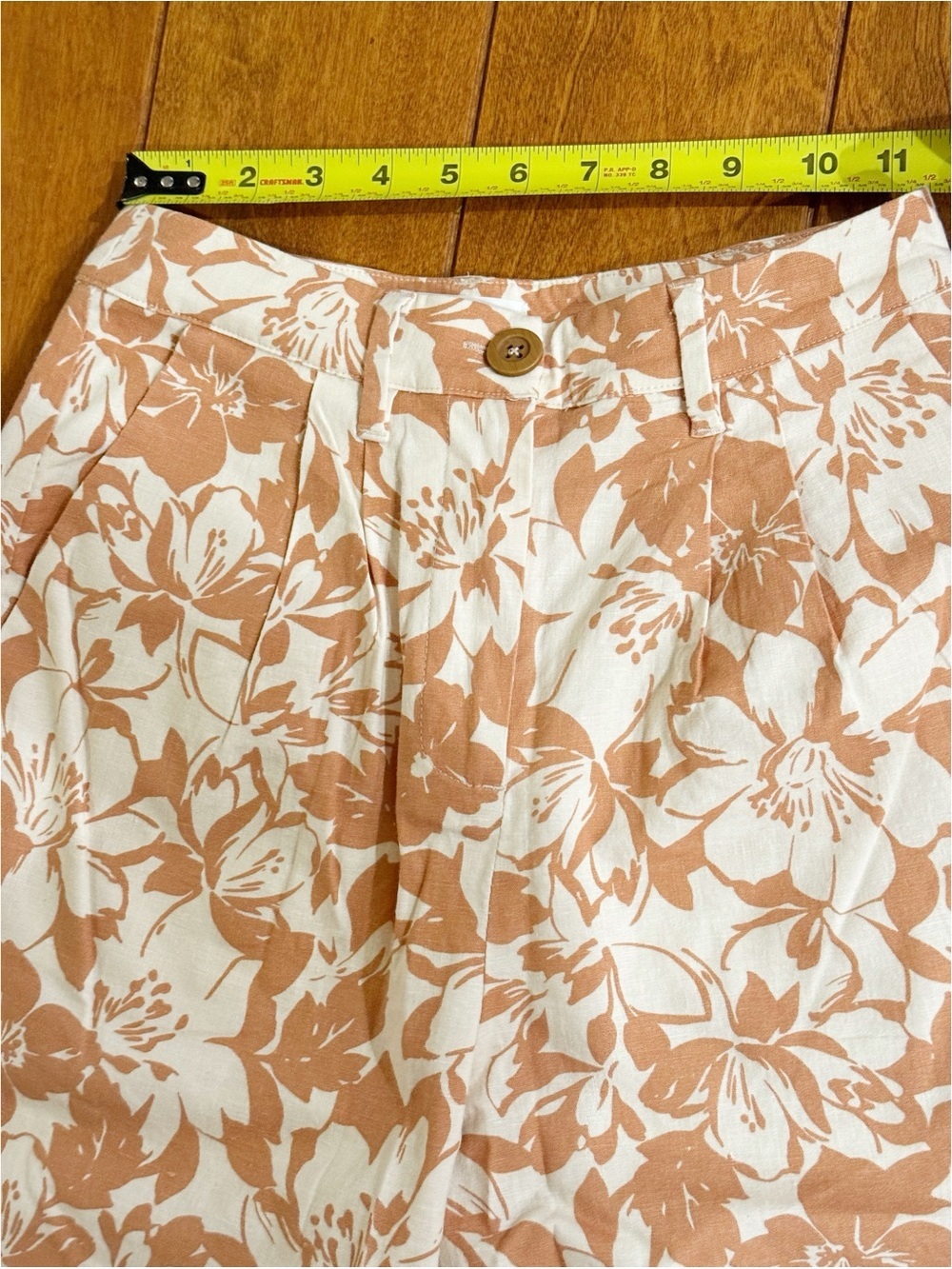 Lovers + friends Lacey floral pants XS - Picture 10 of 13